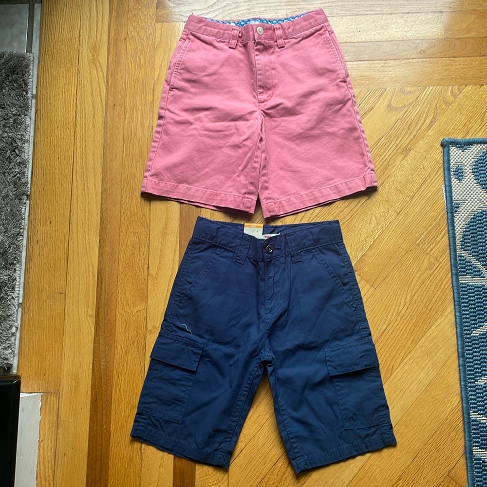 Boys shorts Vineyard Vines and Levi’s size 7